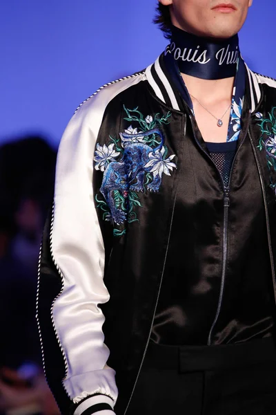 Look 81